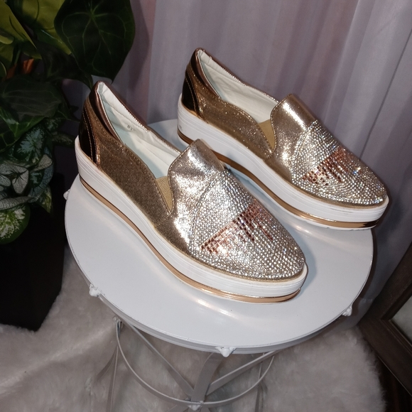 Blinged Out Women's Tennis Shoes - Picture 4 of 4